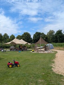 Spelen op Camping Tussen de Ackers